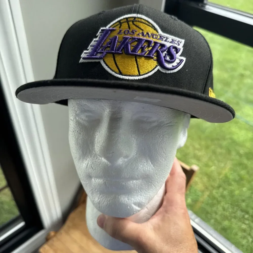 Los Angeles Lakers Black Hat Cap 59Fifty Fitted 7 3/4